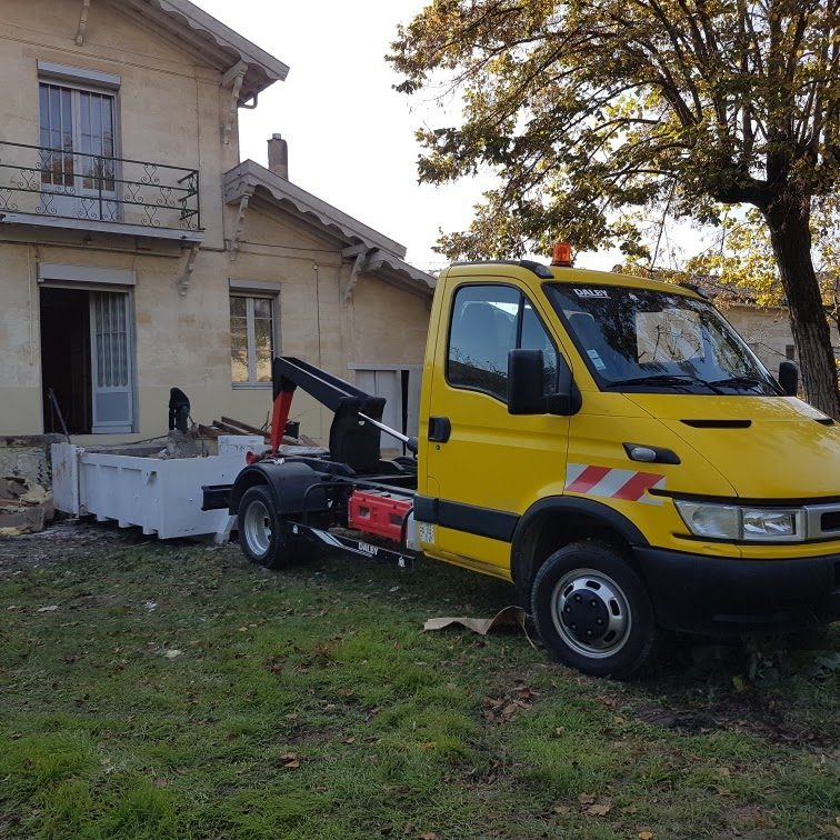Location de benne à Libourne (33500) — camion benne en Gironde