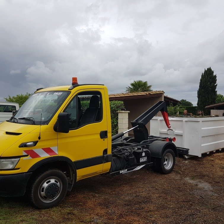Location de benne à Arcachon (33120) — camion benne en Gironde